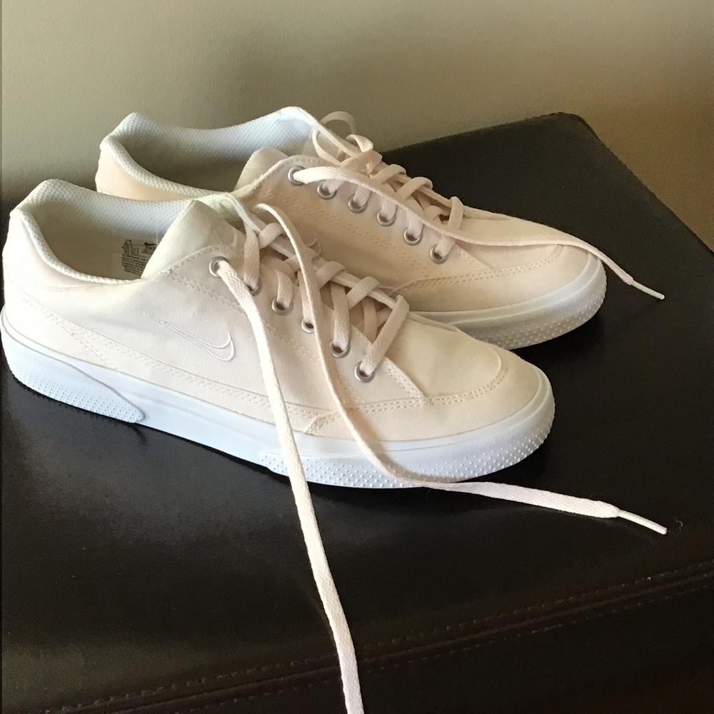 Nike retro GTS sneakers